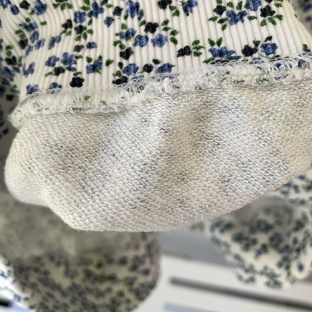 💙GHANDA CO. blue and white floral pullover “Maggie” - Picture 11 of 15